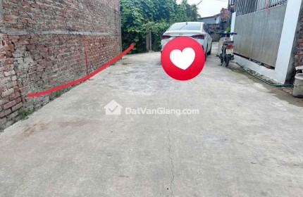 Đất nền Văn Giang 62,8m² Tân Tiến, MT 4,5m, gần chợ trường học, giá 3x triệu/m²